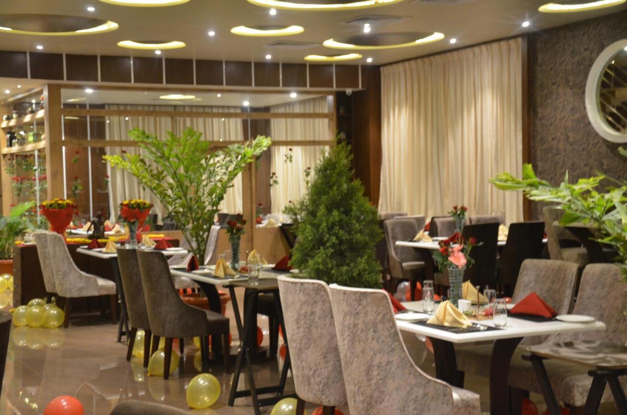 Hotel Prince Viraj Jabalpur Exterior foto